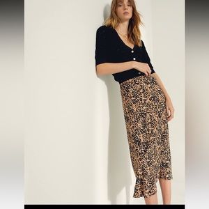 Aritzia Wilfred Leopard Midi skirt sz Small ~$119